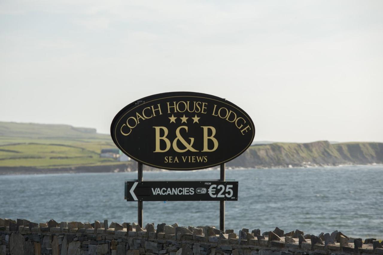 Coach House Lodge Rooms Lahinch Esterno foto